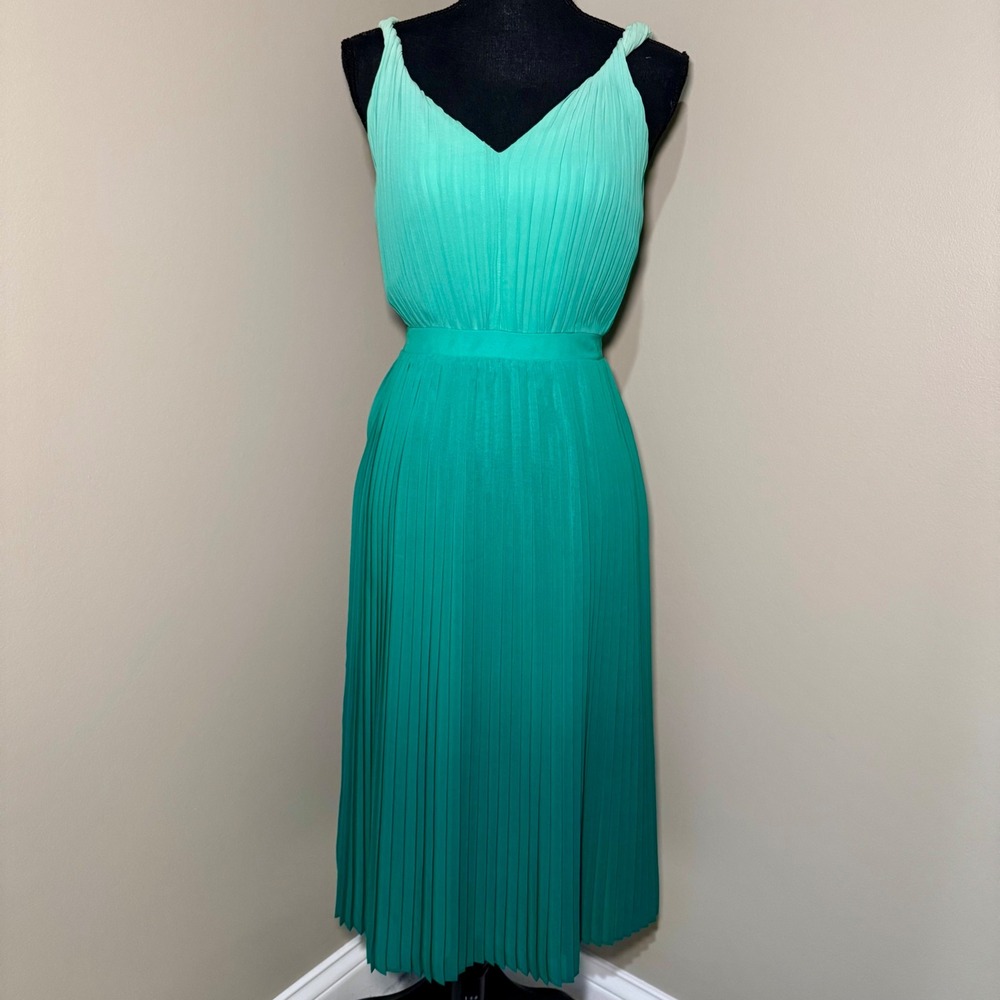 Banana Republic Ombre Pleated Midi Dress Green V-Neck Size 0